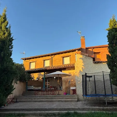 El Encanto De Un Pueblo Mini Grajal de Campos